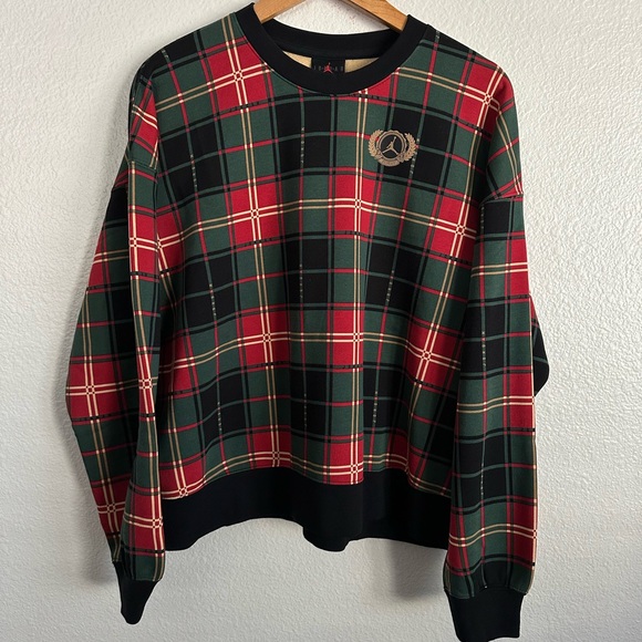 Air Jordan Essential Crest Plaid Fleece Crewneck Sweater Women's Sizes - Picture 1 of 10